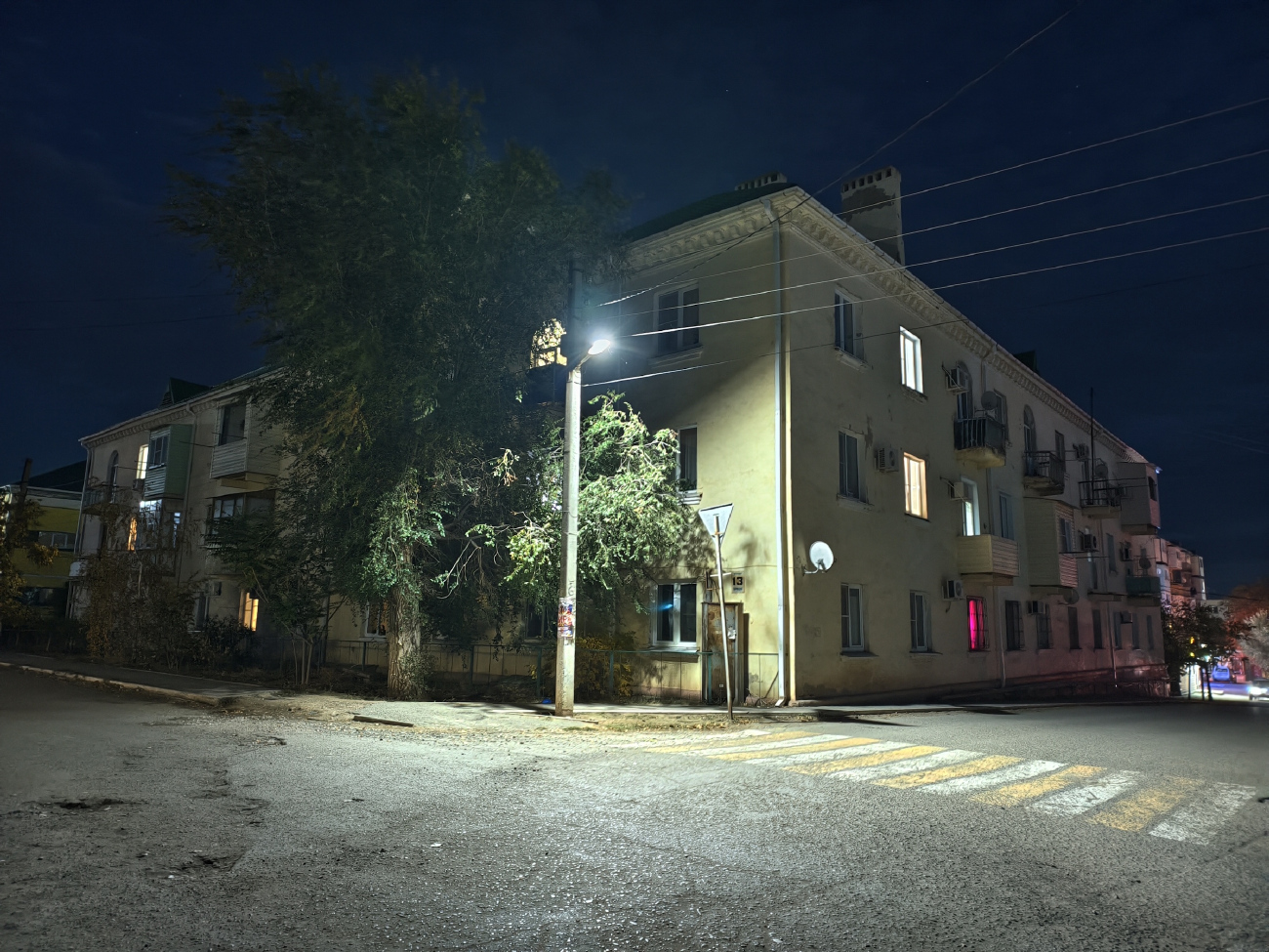 Красные Баррикады, Баррикадная улица, 13