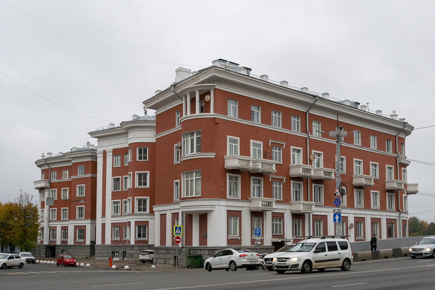 Тверь, Набережная Степана Разина, 2