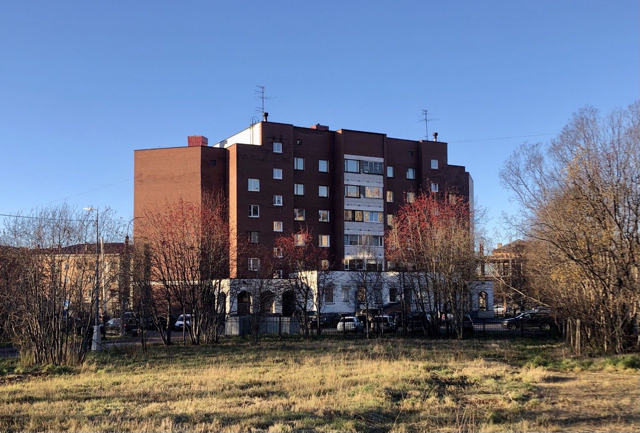 Мурманск, Улица Челюскинцев,  17, Улица Карла Либкнехта, 24