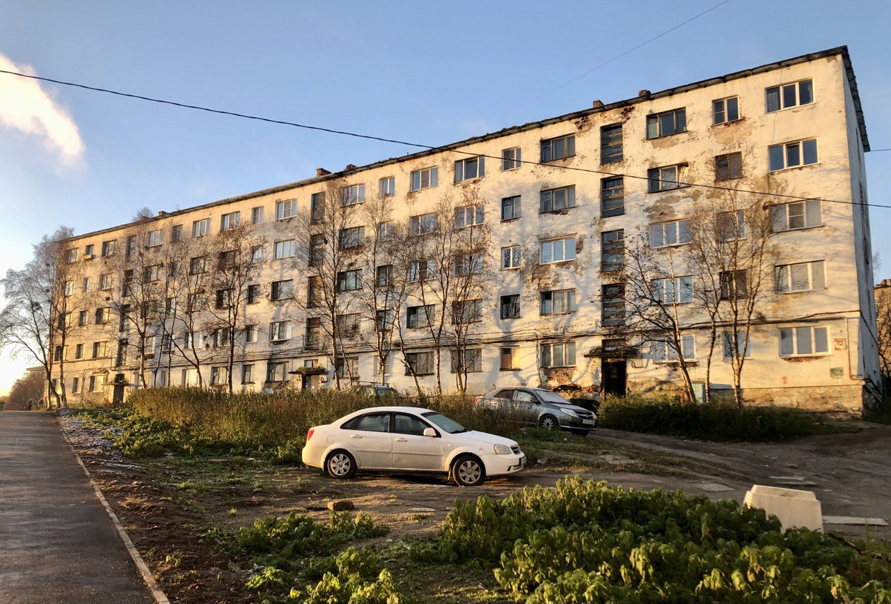 Мурманск, Улица Свердлова, 10 корп. 1