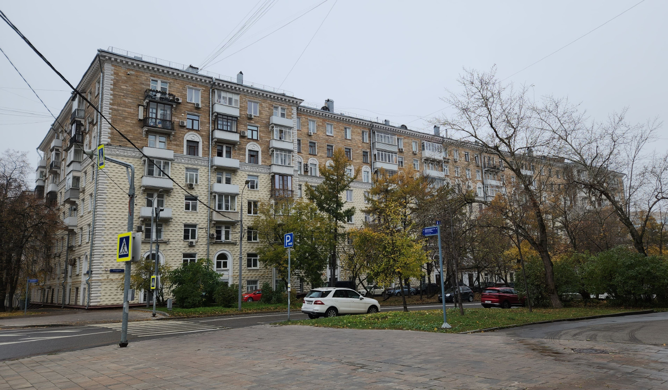 Москва, Новопесчаная улица, 22; Улица Куусинена, 25; Улица Сальвадора Альенде, 7