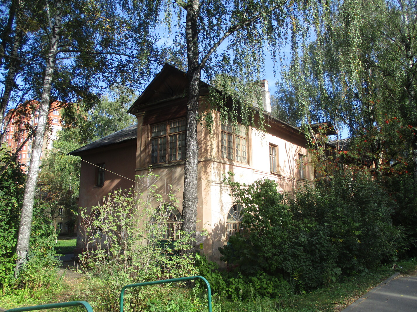 Щёлково, Центральная улица, 57 / 1-й Первомайский проезд, 12