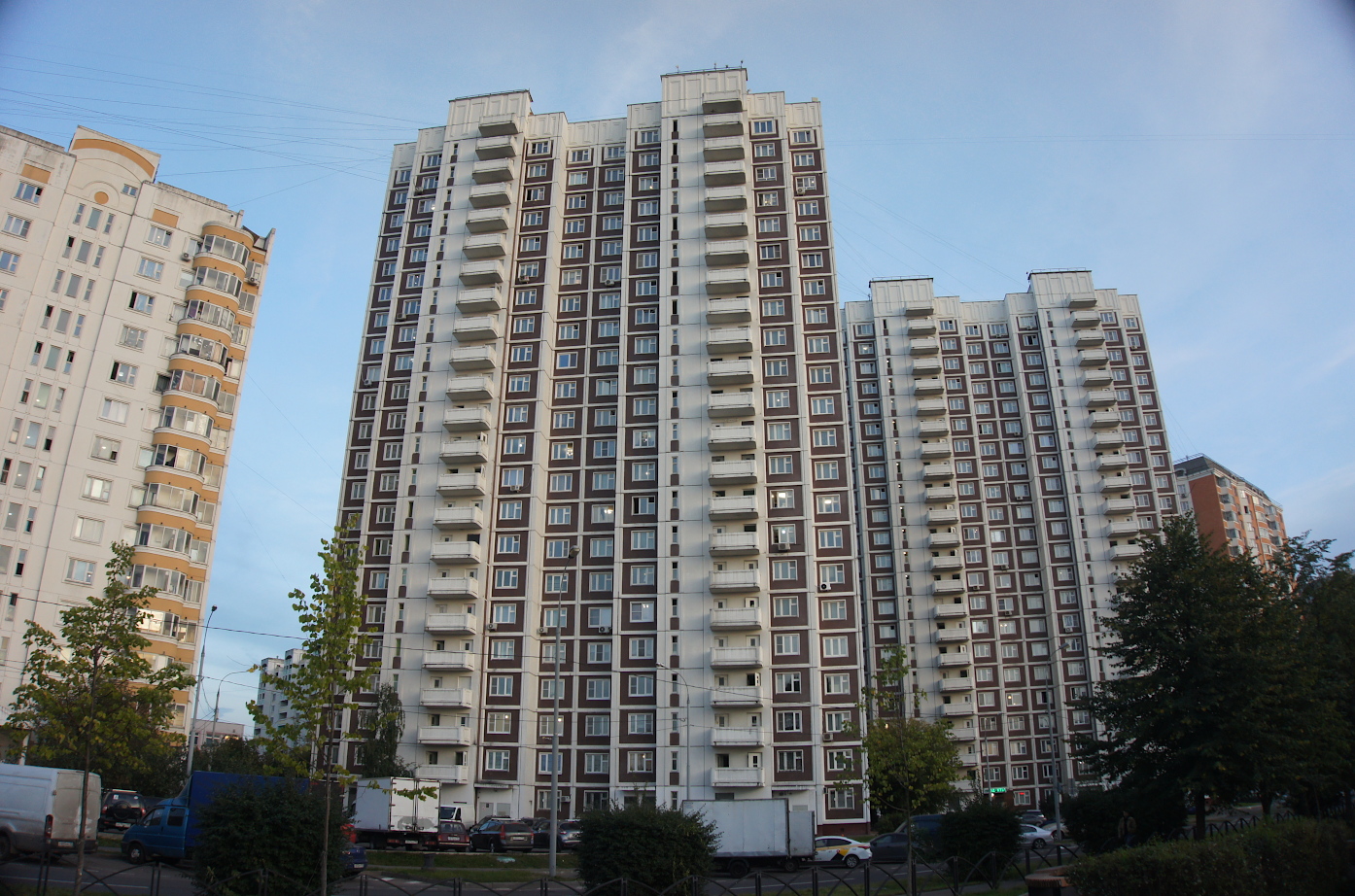 Москва, Улица Маршала Кожедуба, 12 корп. 1; Улица Маршала Кожедуба, 10