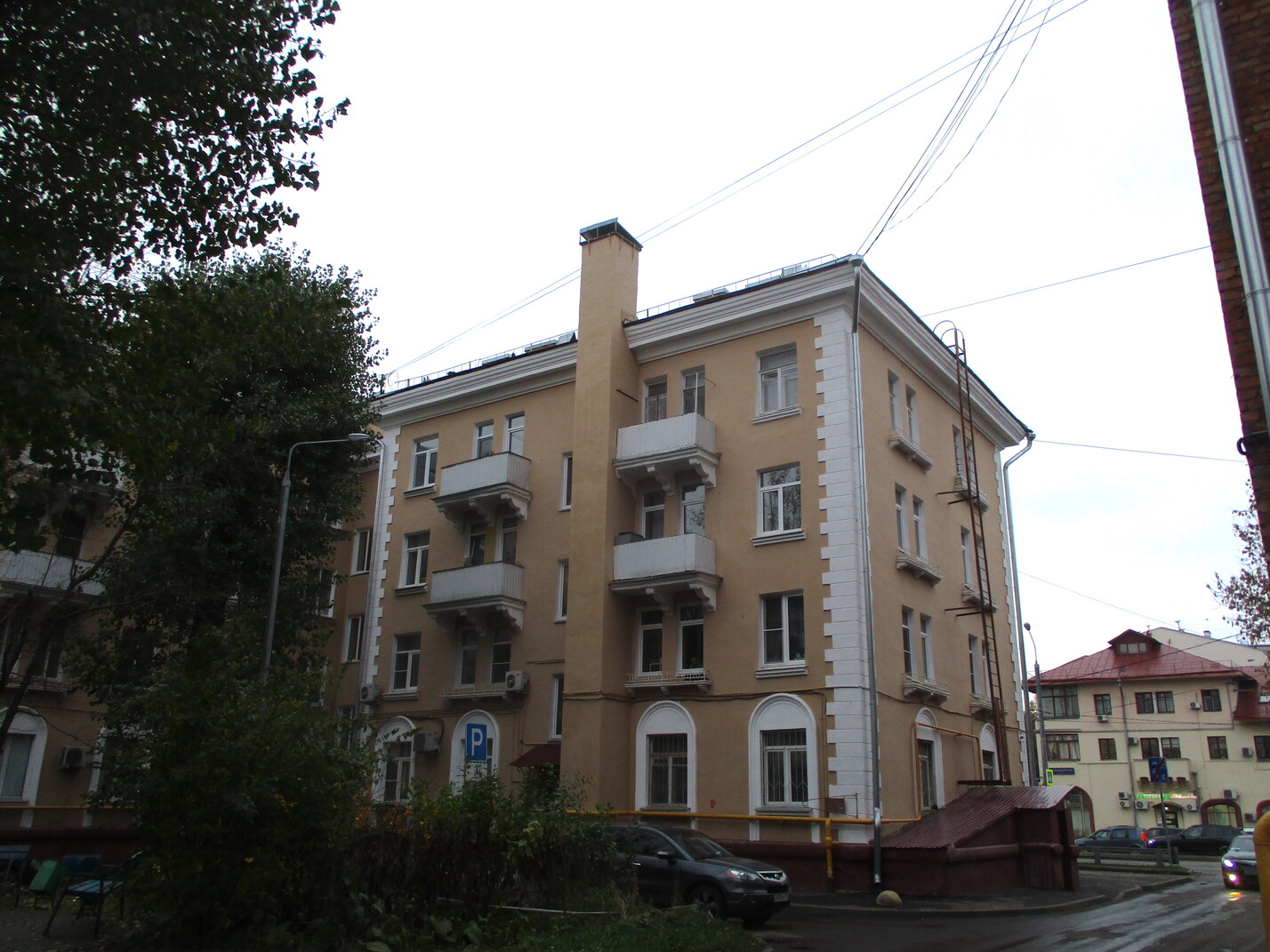 Москва, 1-я Владимирская улица, 37 / Зелёный проспект, 15