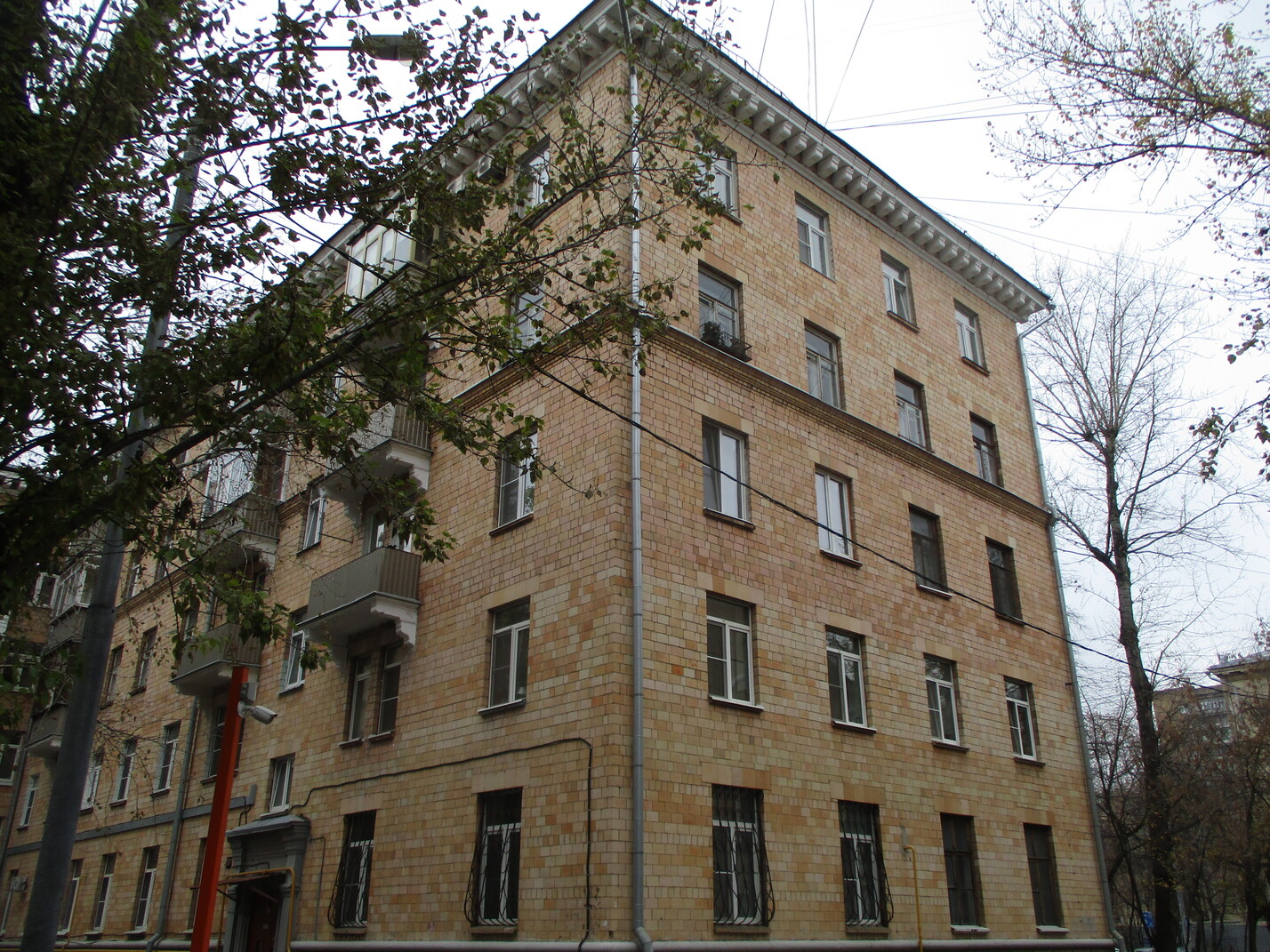 Moscow, 1-я Владимирская улица, 22 корп. 1