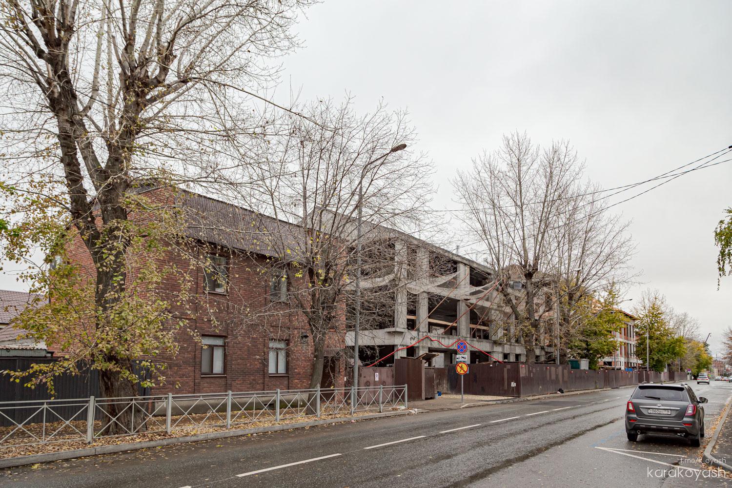 Казань, Улица Сары Садыковой, 15; Улица Сары Садыковой, 25 Казань, Улица Сары Садыковой, 15; Улица Сары Садыковой, 25