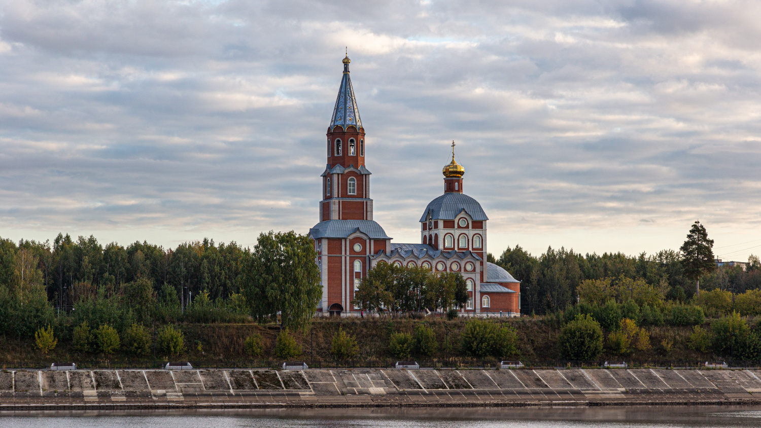 Krasnokamsk, Улица Калинина, 19