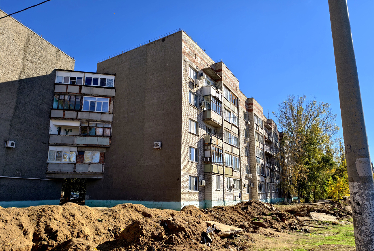 Нариманов, Волгоградская улица, 6