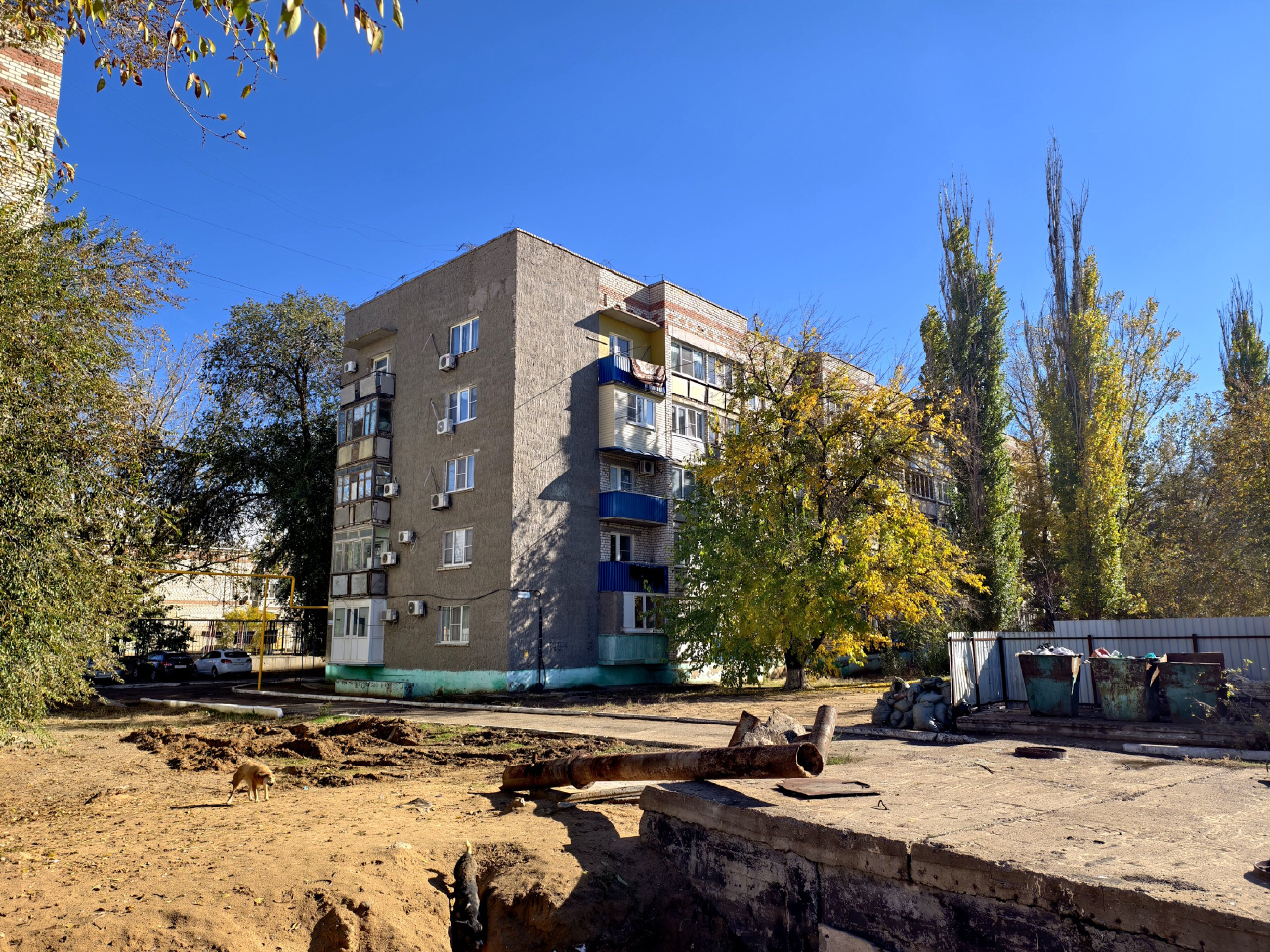 Нариманов, Волгоградская улица, 4