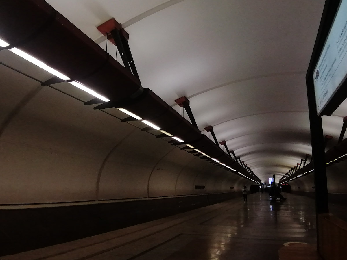 Moskwa, Люблинско-Дмитровская линия Московского Метрополитена, станция метро «Кожуховская»