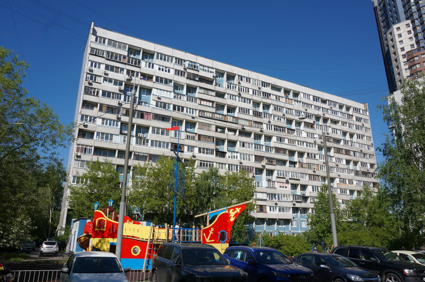 Москва, Улица Исаковского, 25 корп. 2