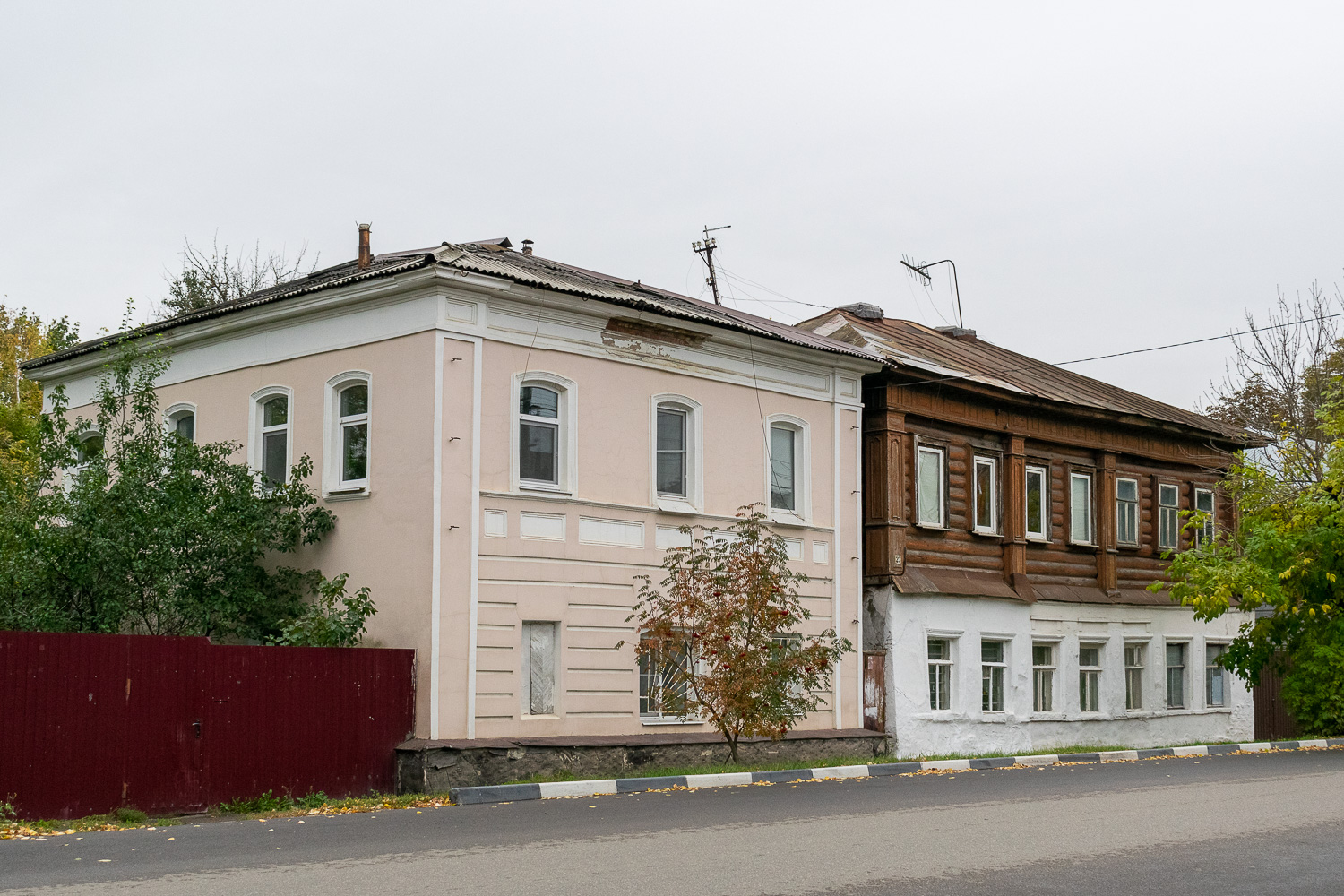 Тула, Тургеневская улица, 21; Тургеневская улица, 23