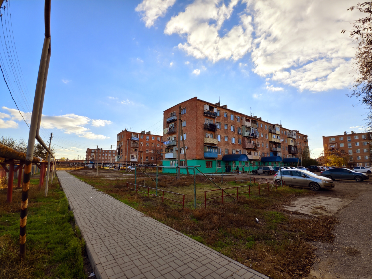 Камызяк, Улица Максима Горького, 99; Улица Максима Горького, 103; Улица Максима Горького, 107; Улица Максима Горького, 97