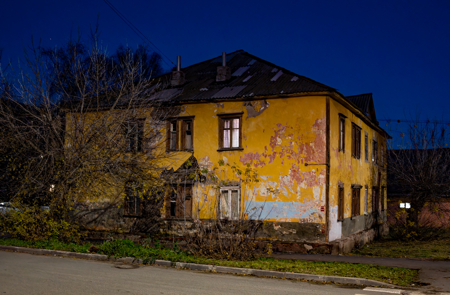 Ufa, Улица Суворова, 72 / Улица Коммунаров, 57