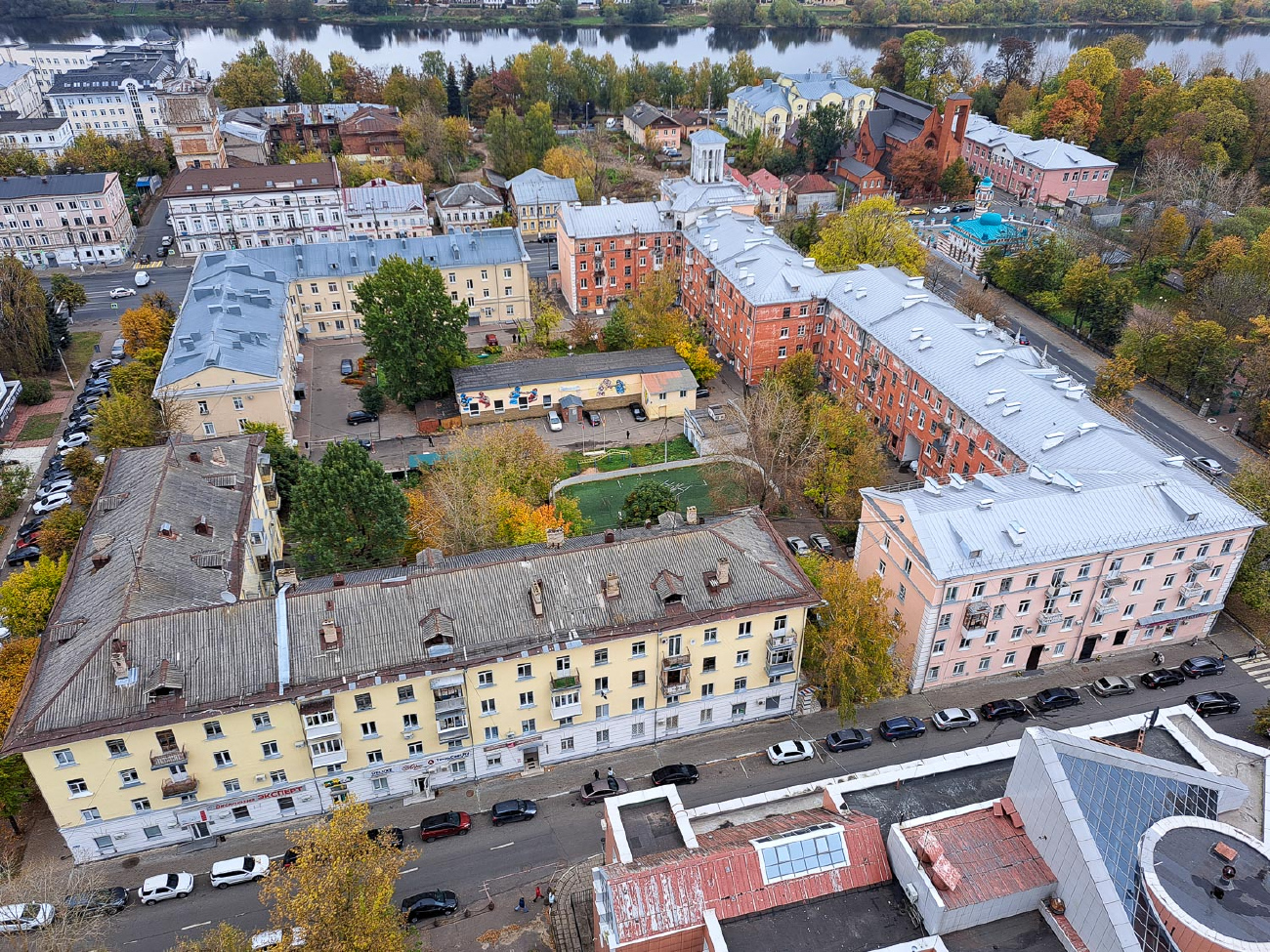 Тверь, Улица Крылова, 29 / Татарский переулок, 40; Советская улица, 62; Советская улица, 64; Советская улица, 61А; Советская улица, 66 / Смоленский переулок, 28. Тверь — Панорамы