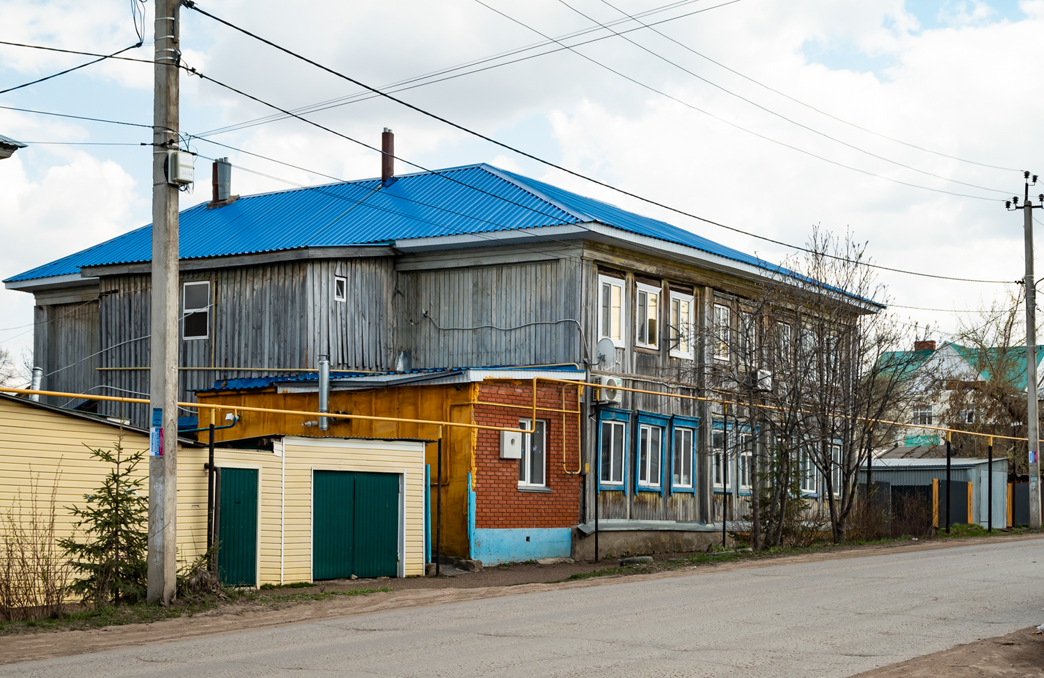 Birsk, Коммунистическая улица, 39