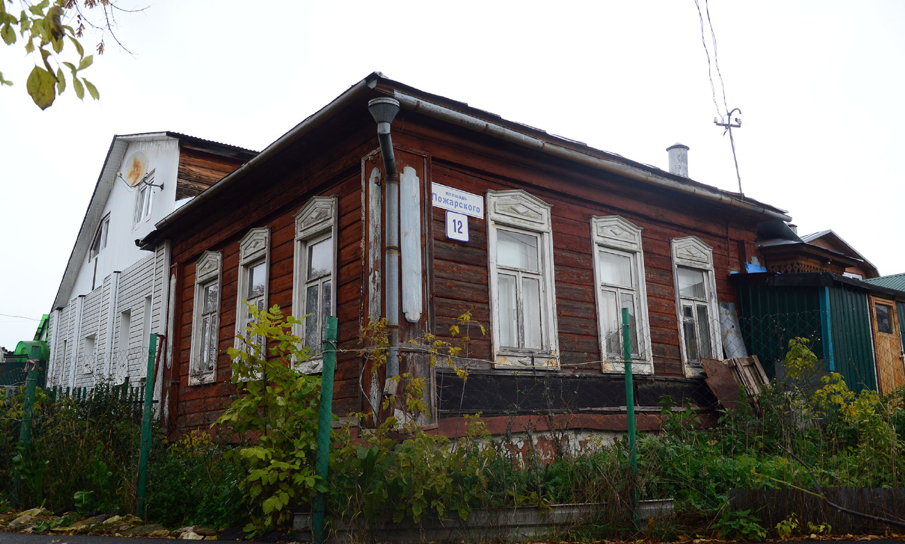 Зарайск, Площадь Пожарского, 12