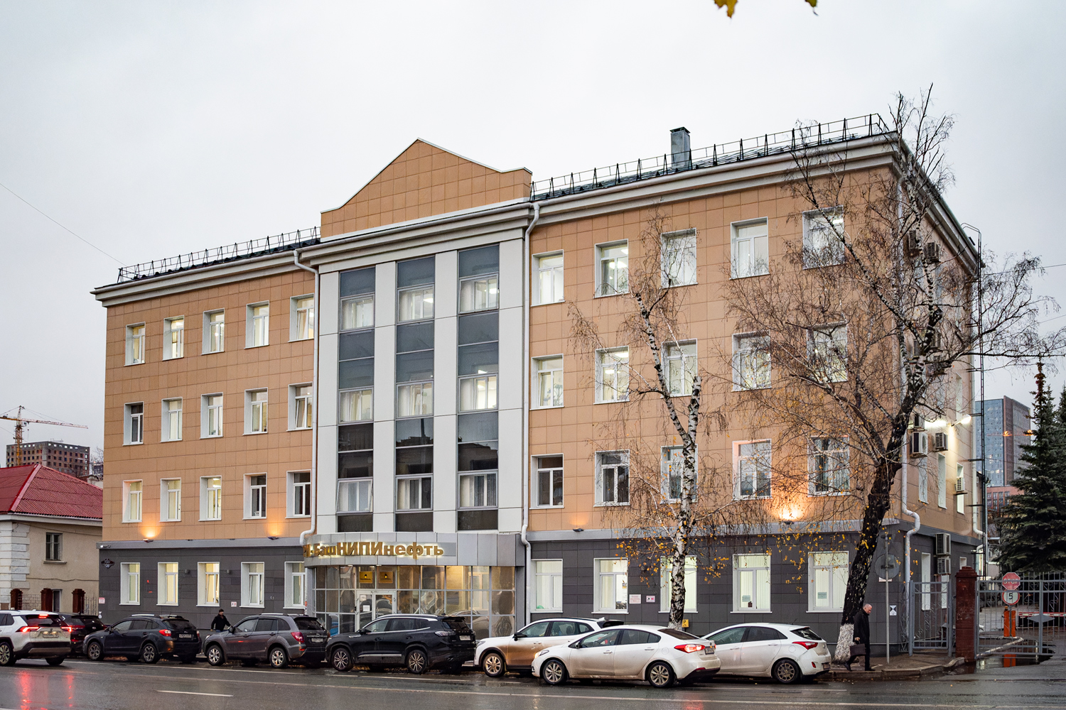 Ufa, Улица Цюрупы, 126