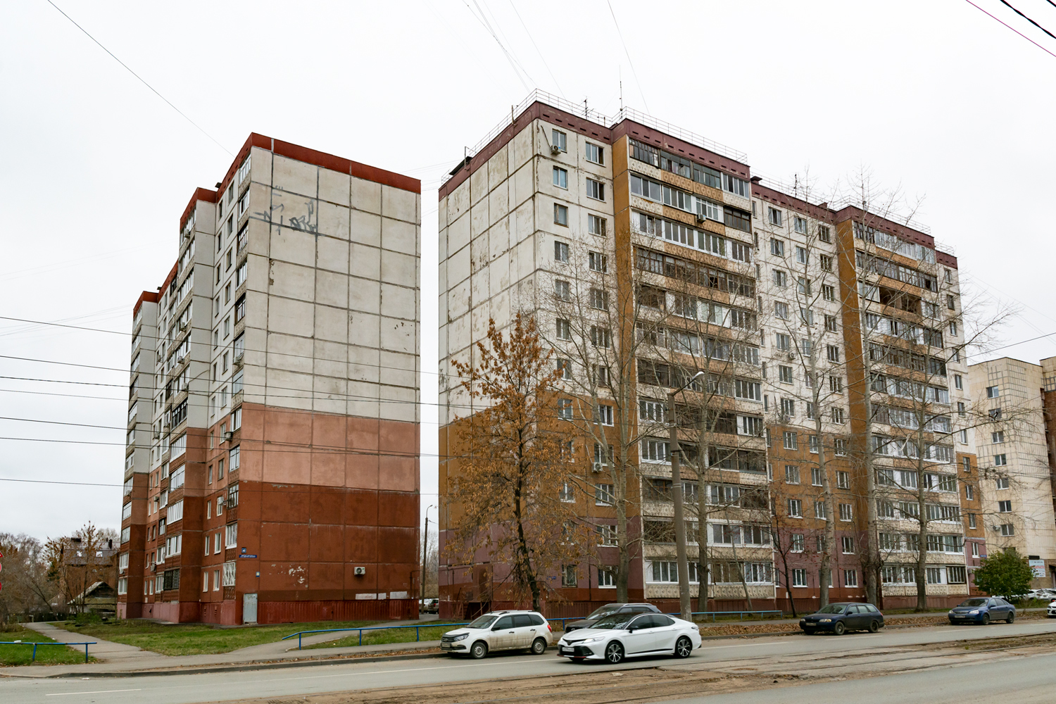 Уфа, Улица Дмитрия Донского, 40; Улица Дмитрия Донского, 38