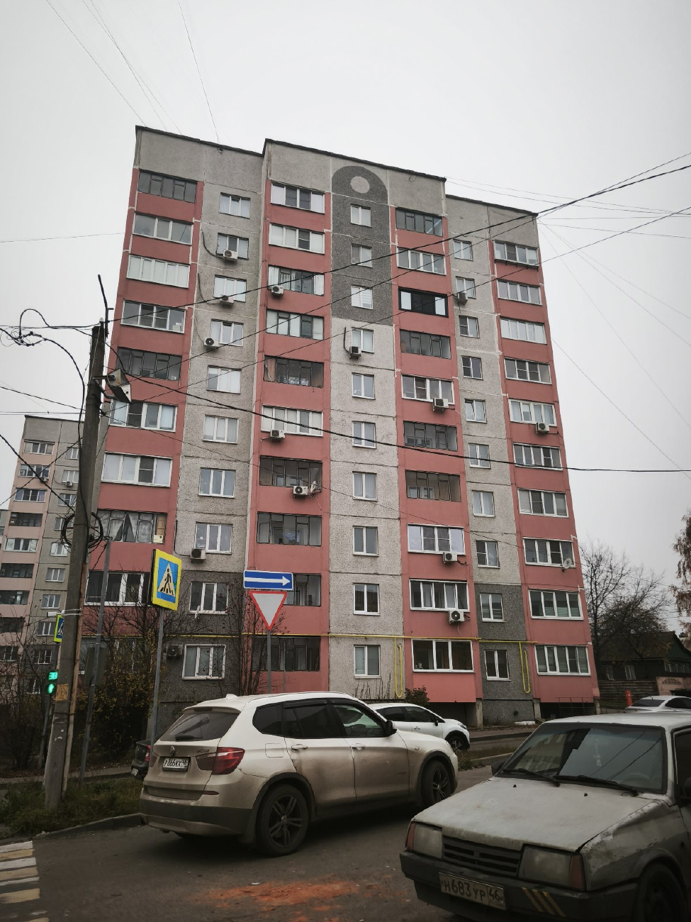 Курск, Улица Бойцов 9-й Дивизии, 181