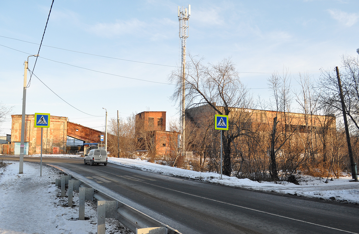 Омск, 6-я Ленинградская улица, 2/1; 6-я Ленинградская улица, 2/4