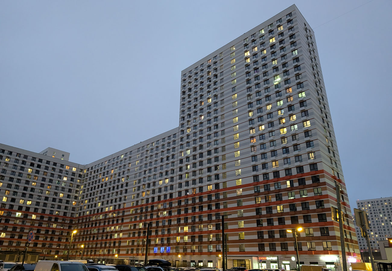 Ленинский городской округ, прочие н.п., пос. Боброво, Крымская улица, 3 корп. 1; пос. Боброво, Крымская улица, 5 корп. 1