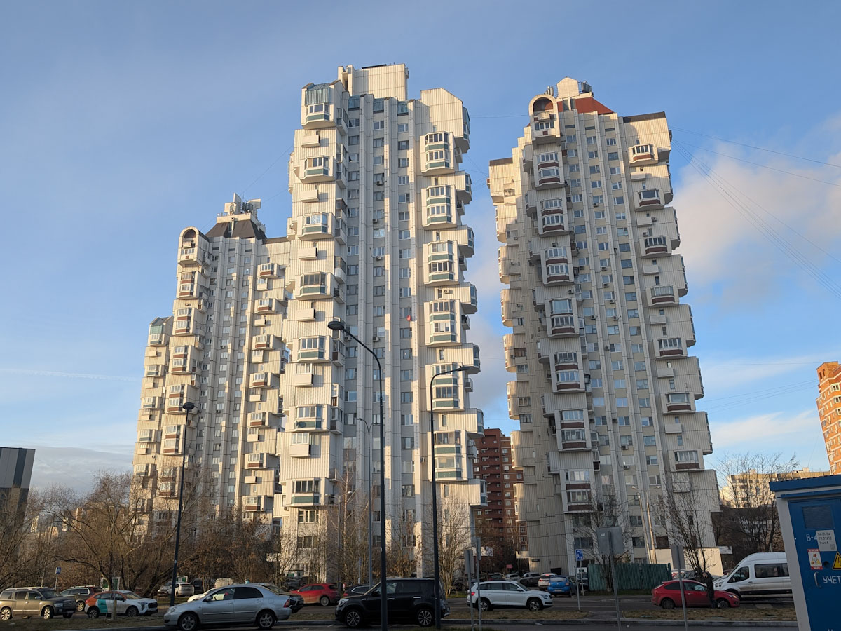 Зеленоград, 18-й микрорайон, корп. 1801Б; 18-й микрорайон, корп. 1804А; 18-й микрорайон, корп. 1804Б