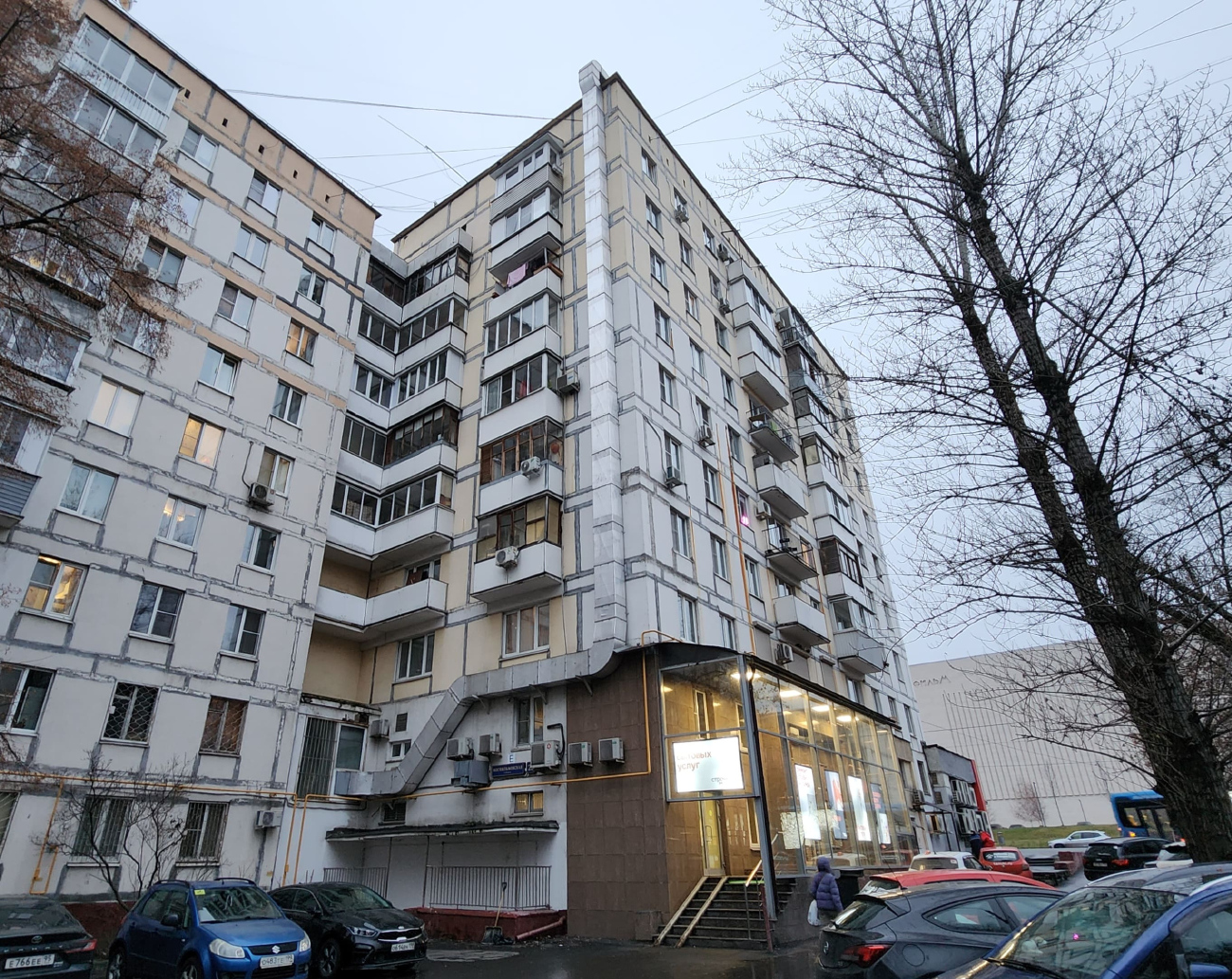 Москва, Мосфильмовская улица, 22