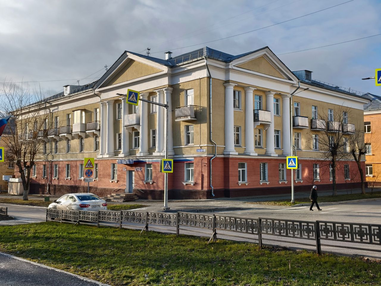 Лесной, Улица Карла Маркса, 7