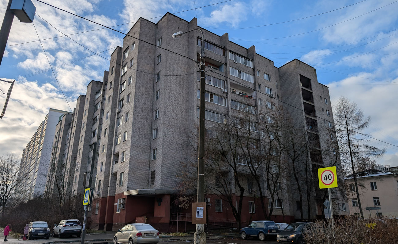 Подольск, Улица Чистова, 11 / Литейная улица, 8