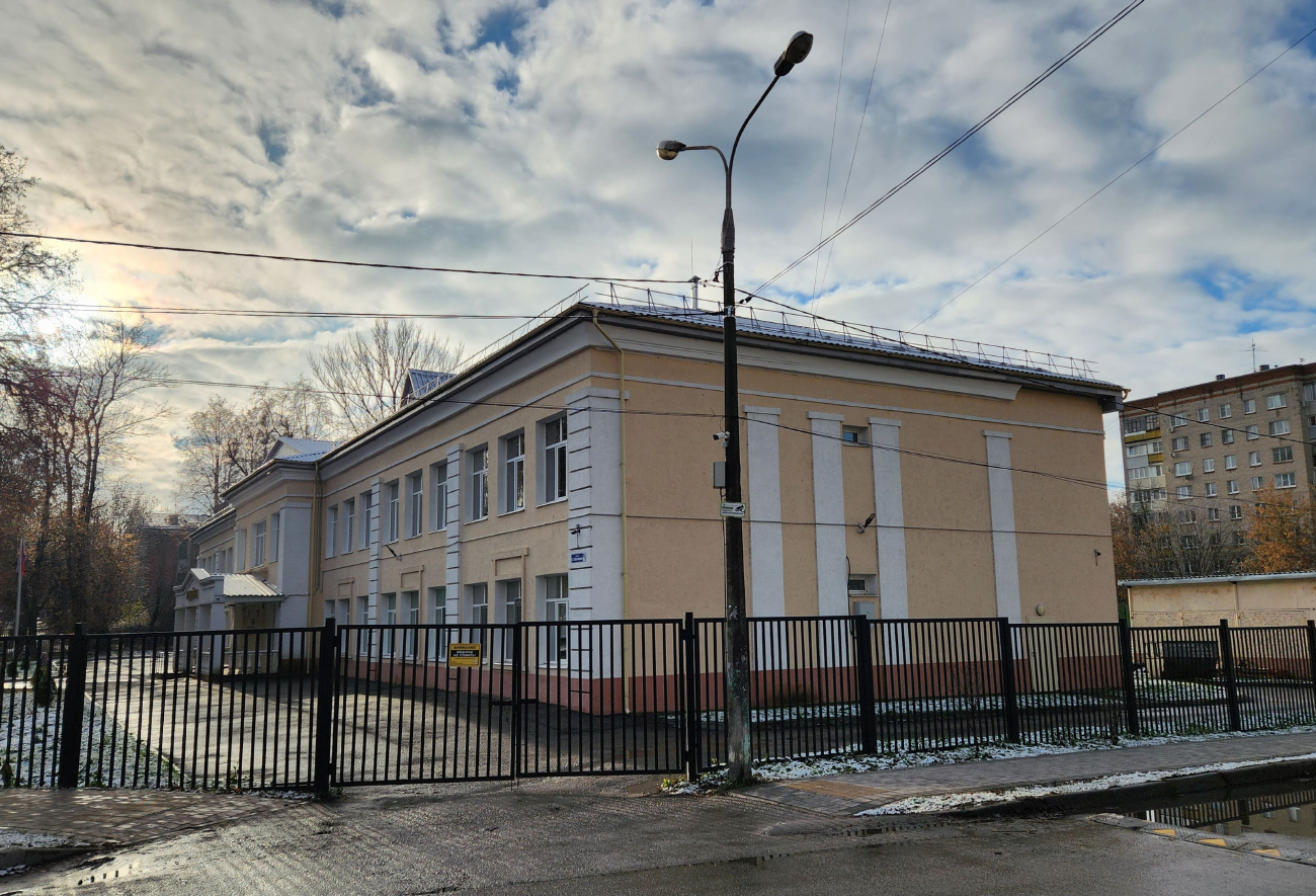 Podolsk, Большая Серпуховская улица, 20 / улица 50 лет ВЛКСМ, 1