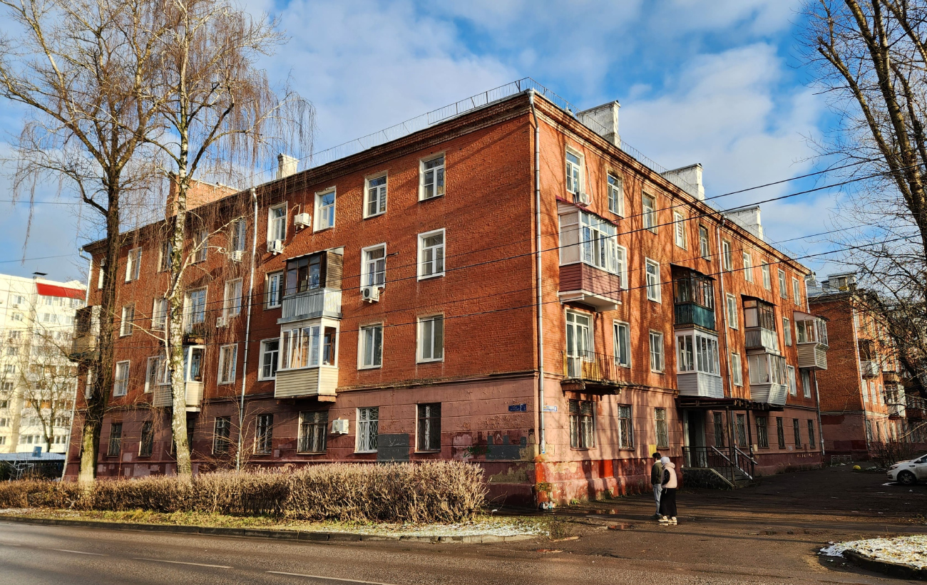 Подольск, Улица Подольских Курсантов, 8 / Литейная улица, 21