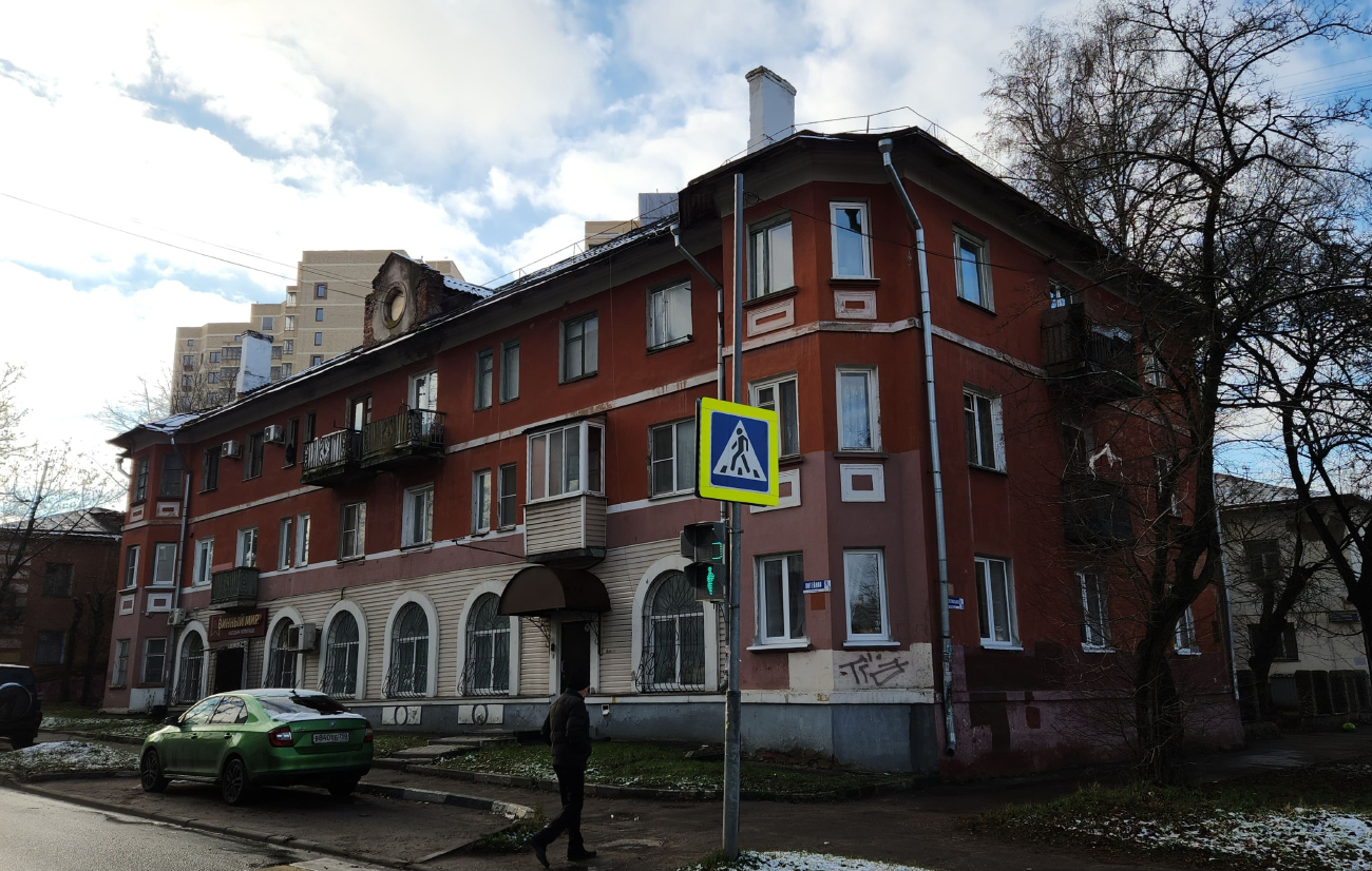 Podolsk, Литейная улица, 20 / Индустриальная улица, 9