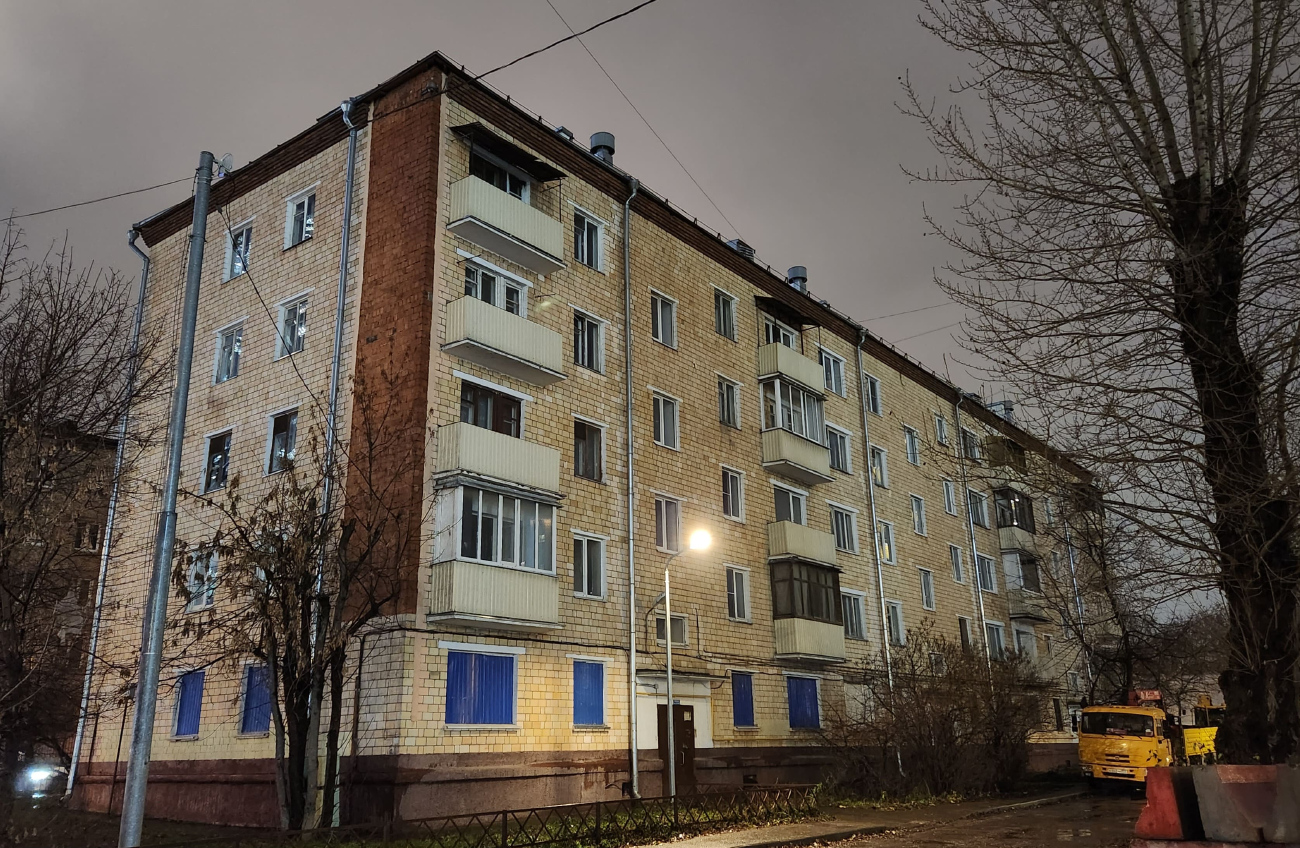 Москва, Улица Антонова-Овсеенко, 2с1