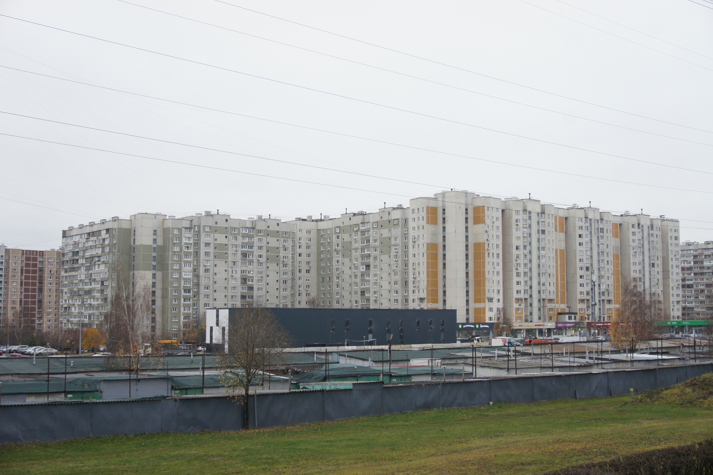 Москва, Старобитцевская улица, 21 корп. 1 (подъезды 6-8); Старобитцевская улица, 21 корп. 1 (подъезды 1-2); Старобитцевская улица, 21 корп. 1 (подъезды 3-5); Старобитцевская улица, 21 корп. 2
