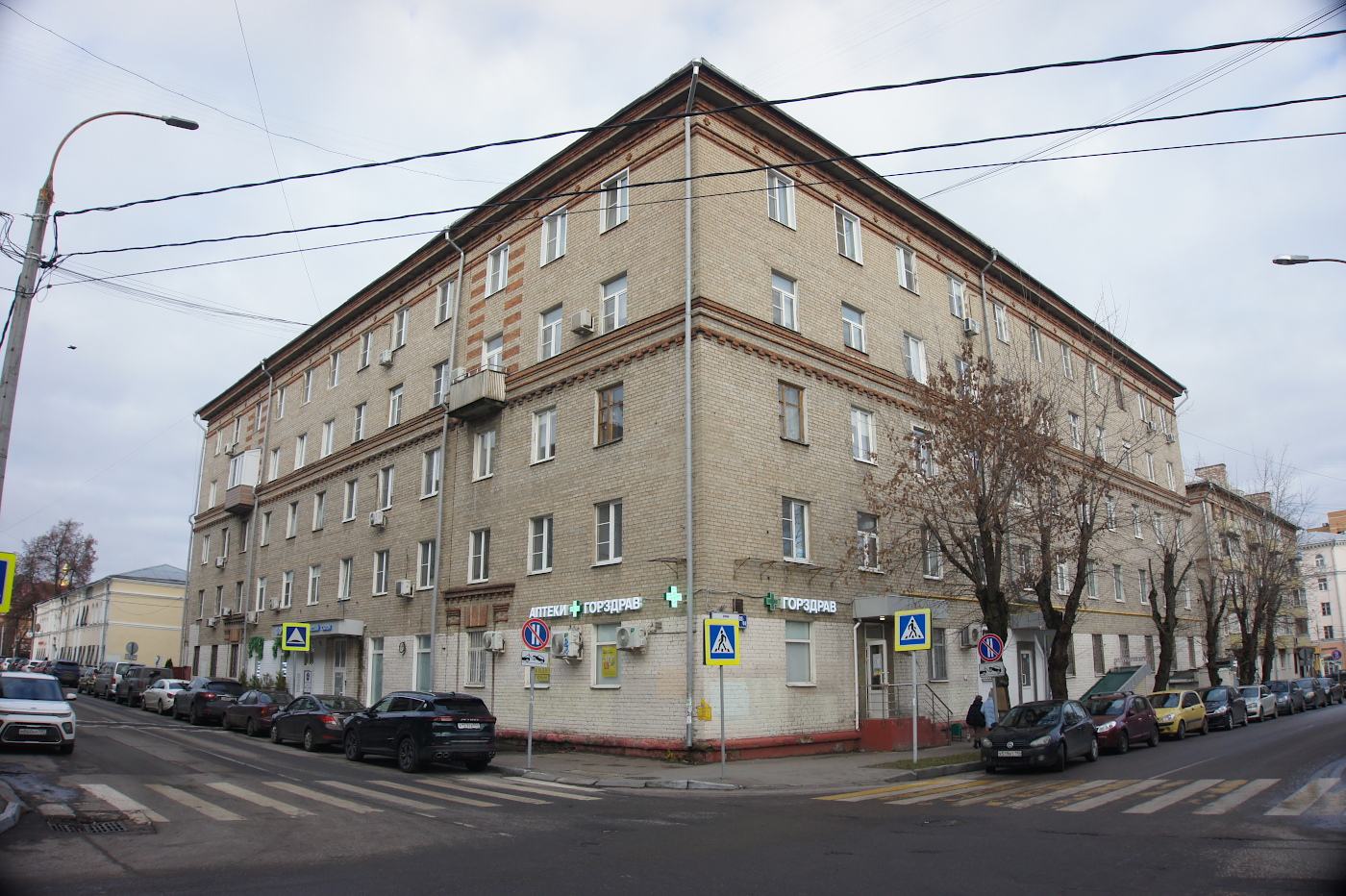 Подольск, Февральская улица, 44 / Советская улица, 33