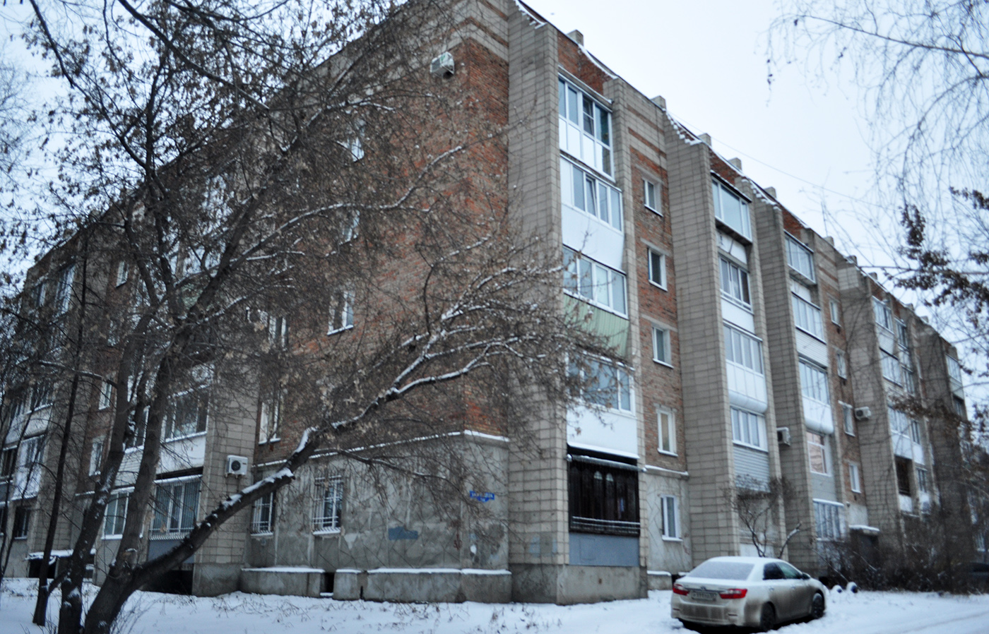 Омск, Улица Герцена, 254 / 30-я Северная улица, 64а