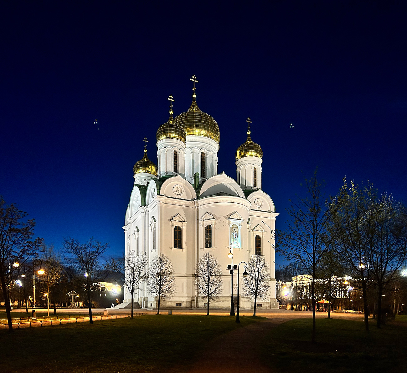 Пушкин, Соборная площадь, 1