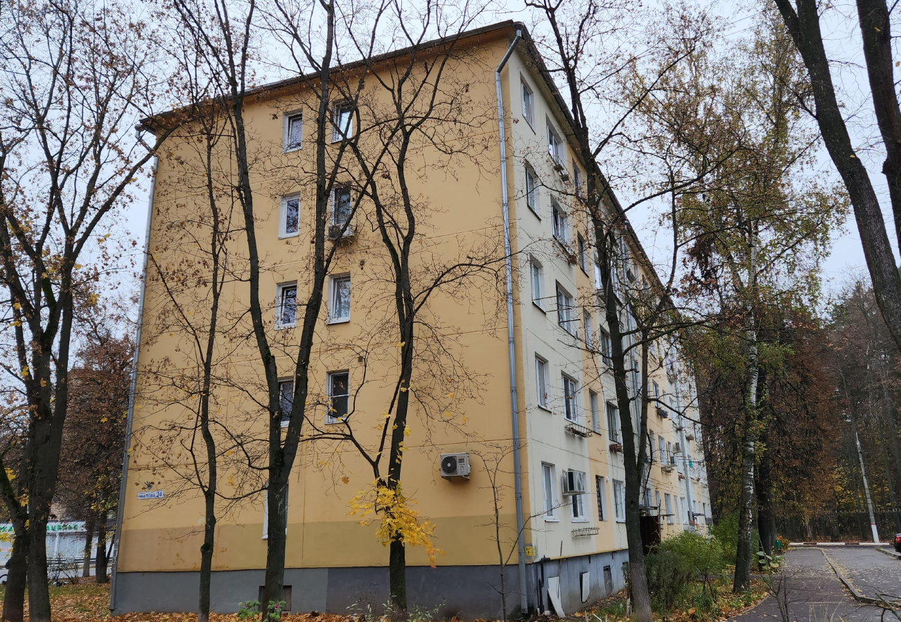 Жуковский, Улица Чкалова, 24