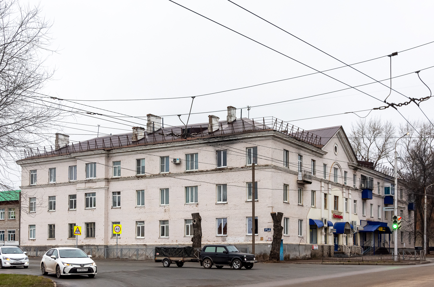 Стерлитамак, Улица Кочетова, 15 / Лесная улица, 22