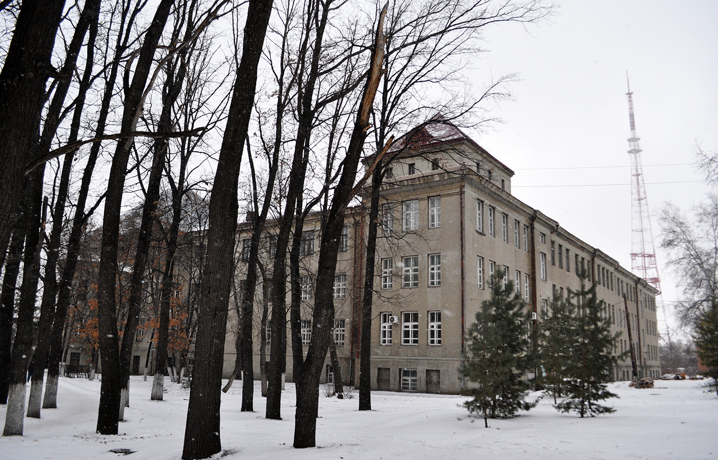 Омск, Институтская площадь, 1; Проспект Мира, 2/1