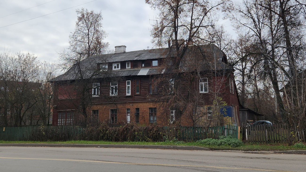 Иваново, Улица Калинина, 39 / Улица Фурманова, 14