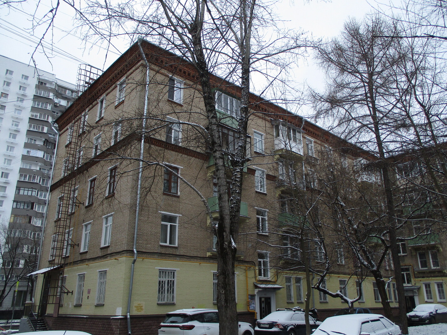 Москва, 13-я Парковая улица, 6 / Средняя Первомайская улица, 42