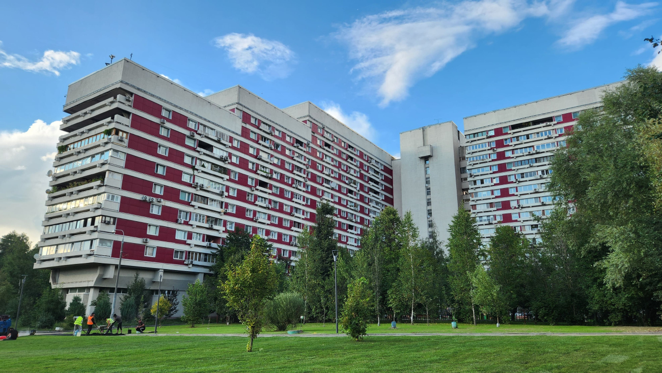 Москва, Осенняя улица, 2; Осенняя улица, 4 корп. 1