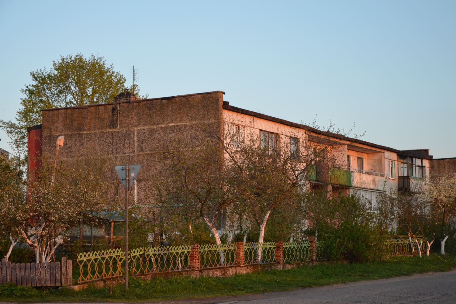 Parafyanovo, Молодёжная улица, 1