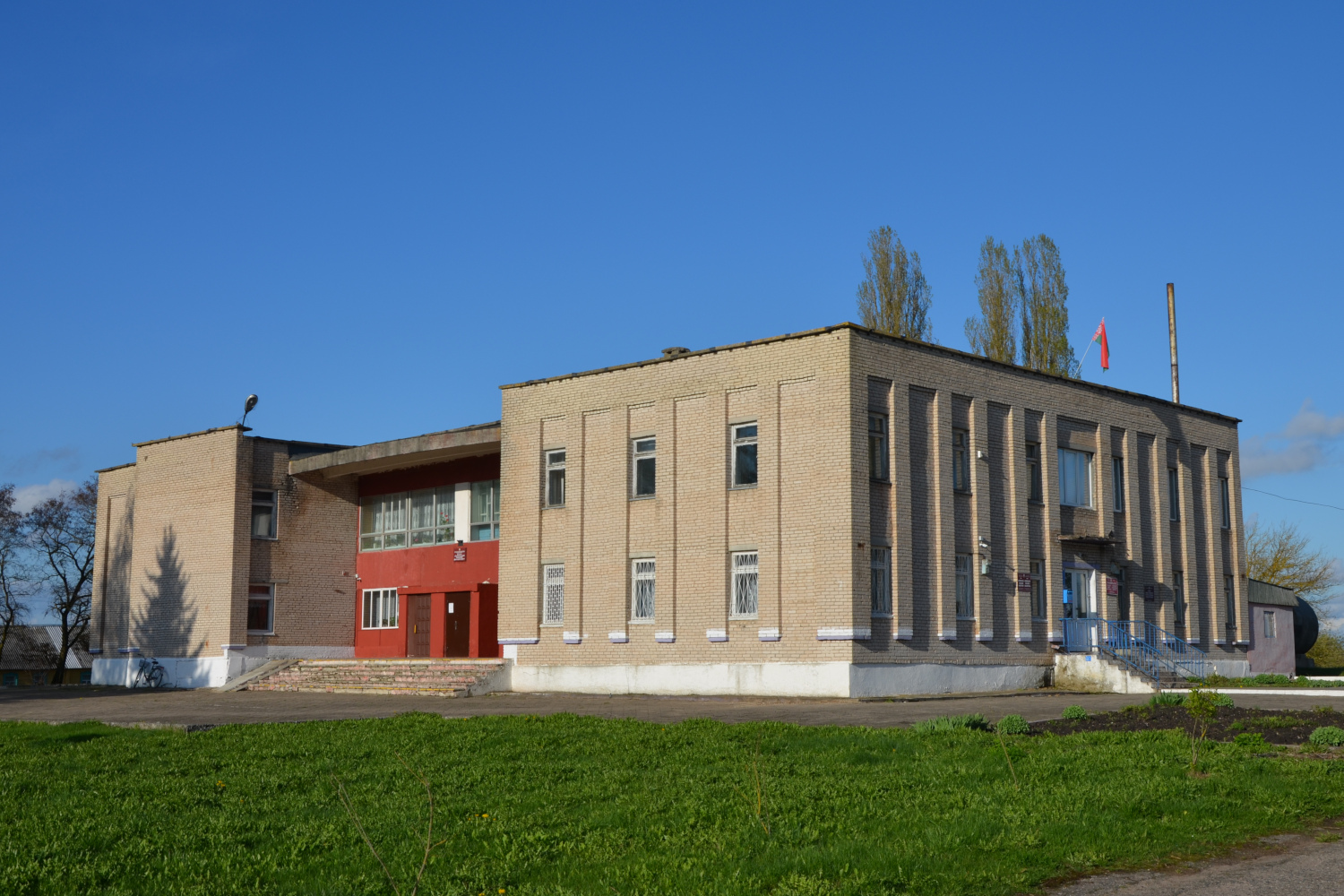 Чашникский район, прочие н. п., Лукомль, улица Максима Горького, 9