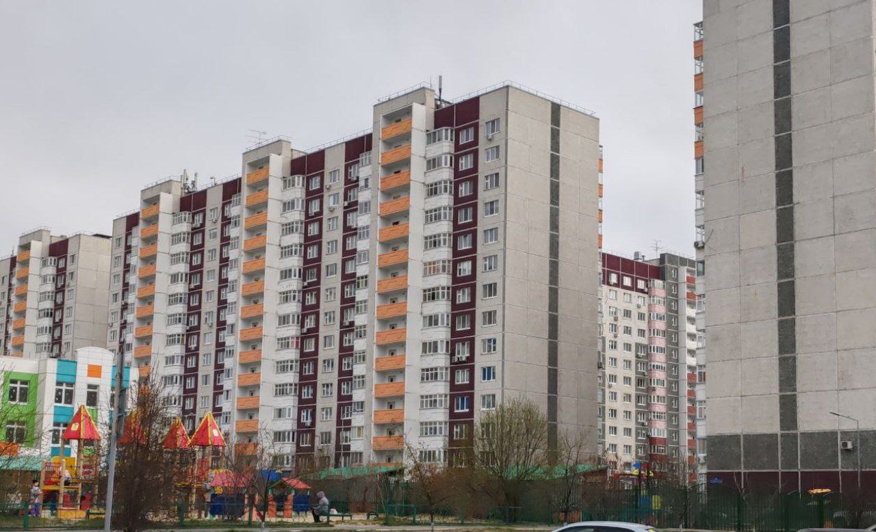 Тюмень, Улица Николая Семёнова, 25 корп. 2