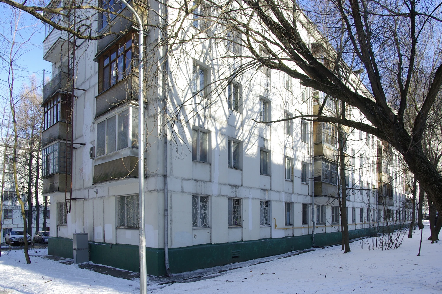 Москва, Азовская улица, 10