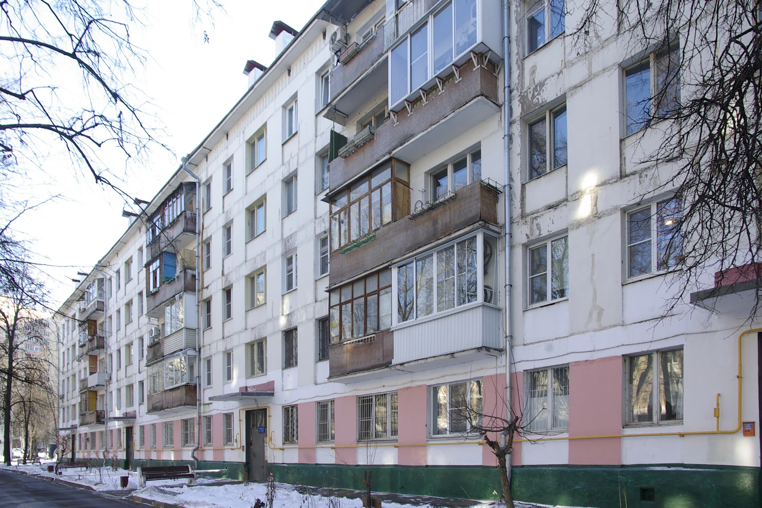 Москва, Азовская улица, 14