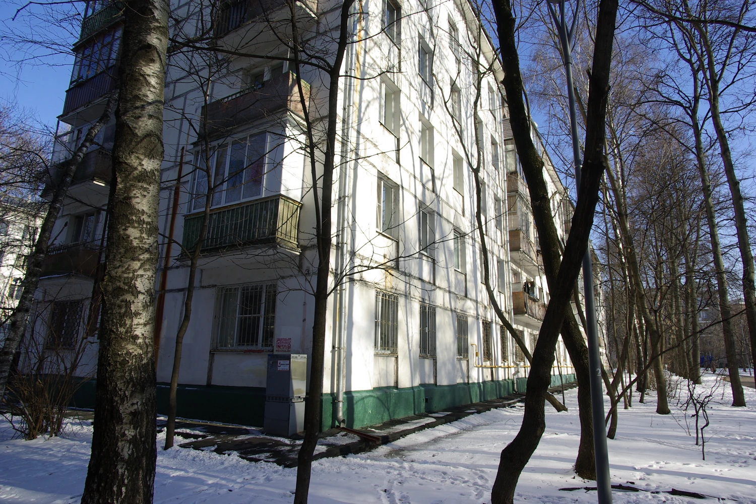 Москва, Азовская улица, 16